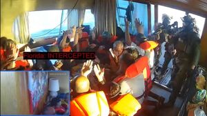 سکوت شرم آور تاریخی جهان در برابر توقیف صمود