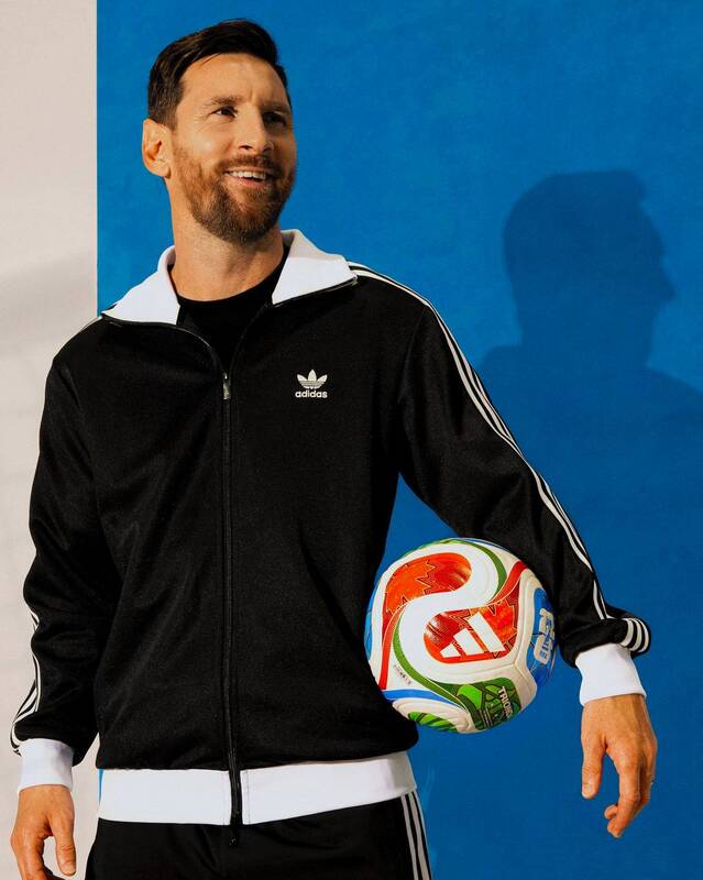 عکس/ فیفا از توپ جام جهانی ۲۰۲۶ رونمایی کرد