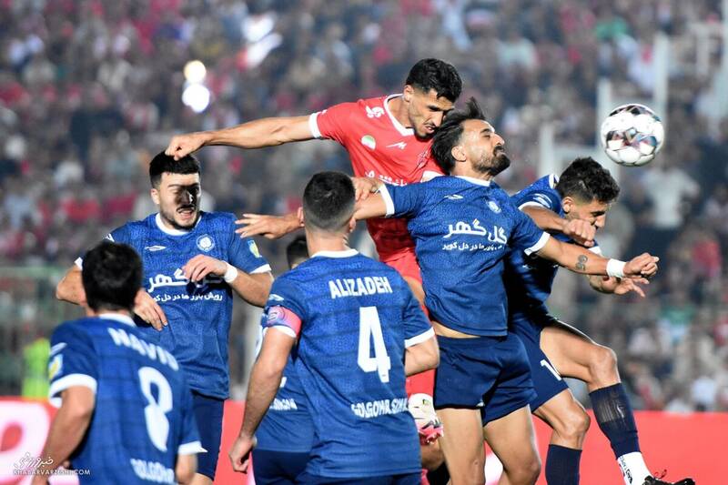 جدول لیگ برتر پس از توقف پرسپولیس برابر گل گهر