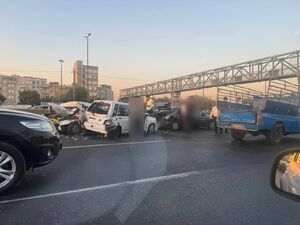 عکس / تصادف زنجیره‌ای شدید در اتوبان آزادگان