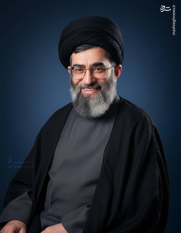 تصاویر بازسازی شده از جوانی رهبر انقلاب