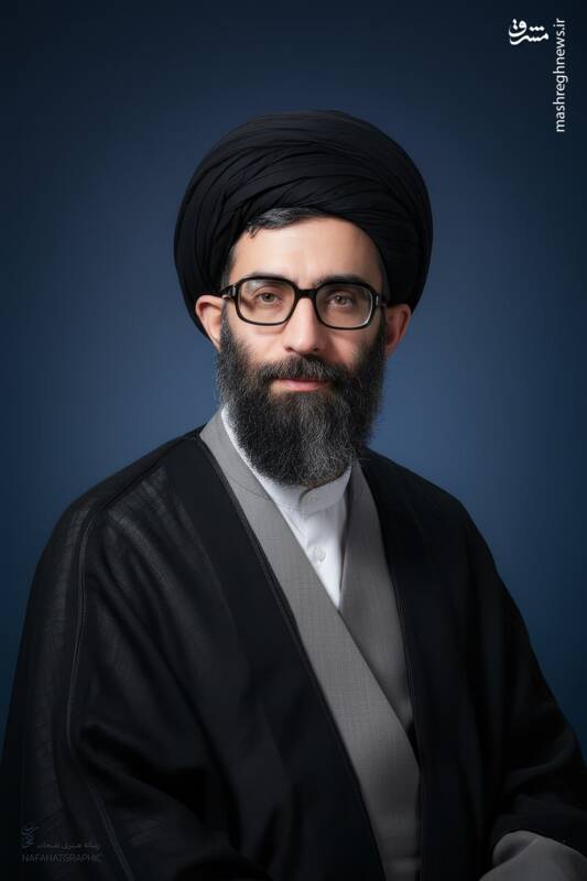 تصاویر بازسازی شده از جوانی رهبر انقلاب