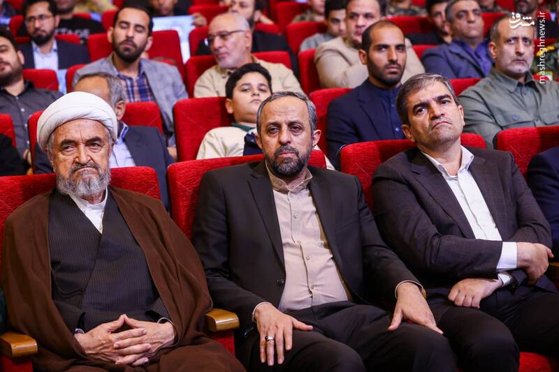عکس / حضور قالیباف در اختتامیه کنگره ملی 18 هزار شهید استان خراسان رضوی 24