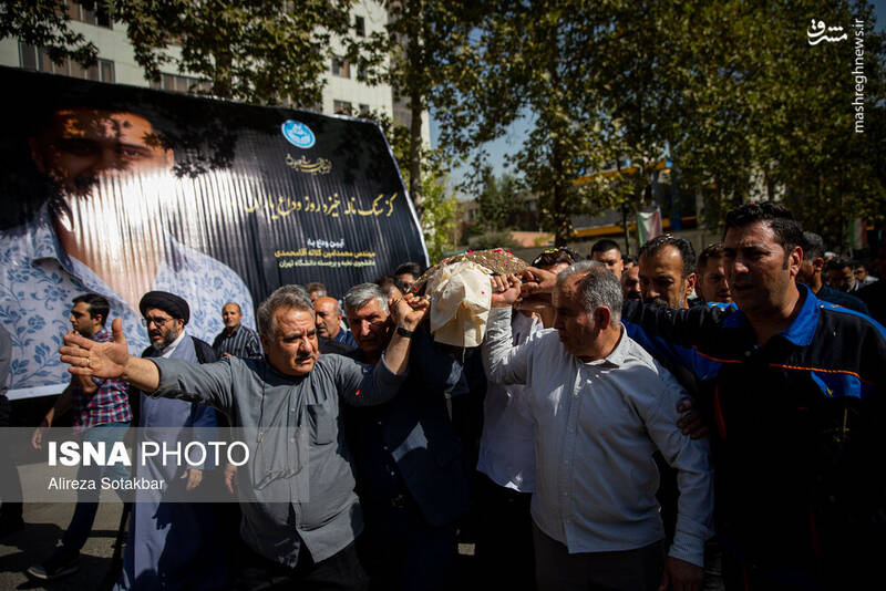 عکس / مراسم تشییع پیکر دانشجوی فقید دانشگاه تهران 8