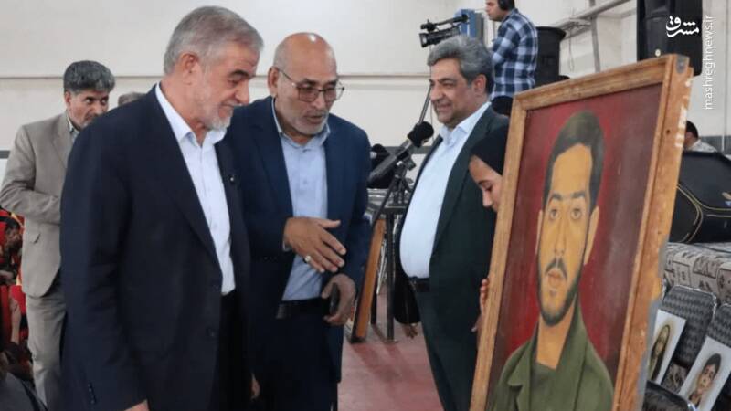 عکس / اثرانگشت هزار دانش آموز یزدی پای پرچم ایران 4