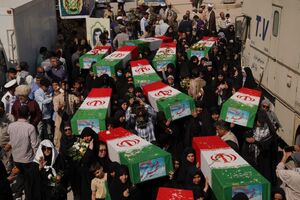 عکس/ ورود پیکر ۴۴ شهید تازه تفحص شده از مرز شلمچه