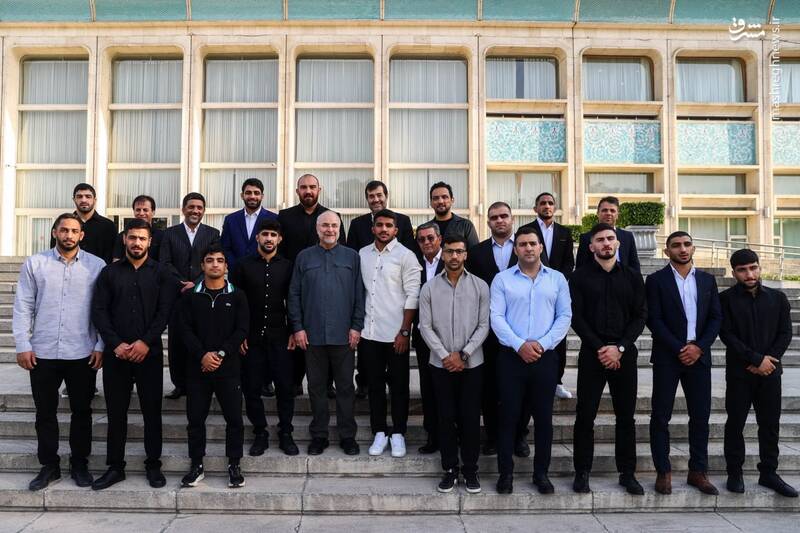 عکس / تجلیل از مدال‌آوران کشتی در مجلس 38