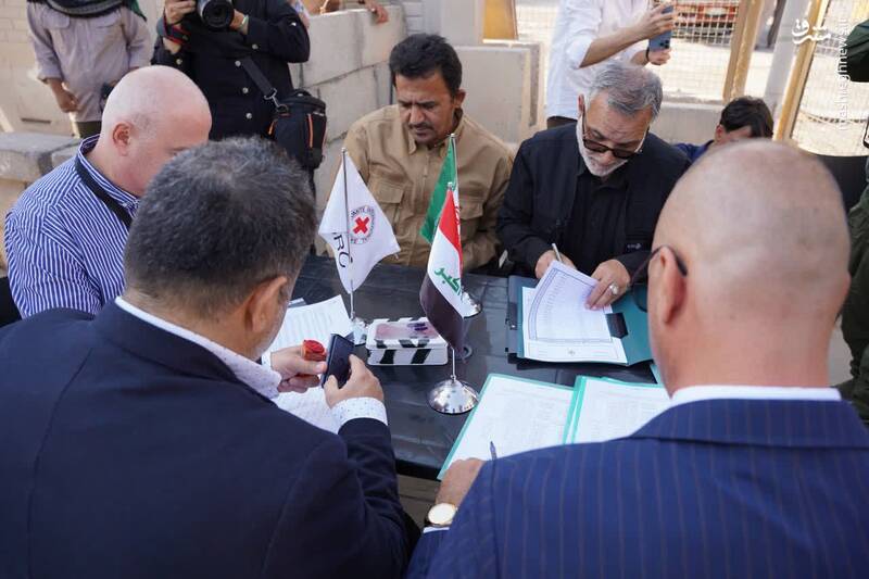 عکس/ ورود پیکر ۴۴ شهید تازه تفحص شده از مرز شلمچه