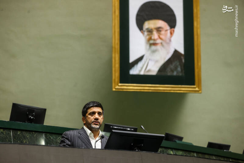 عکس / تجلیل از مدالآوران کشتی در مجلس 19