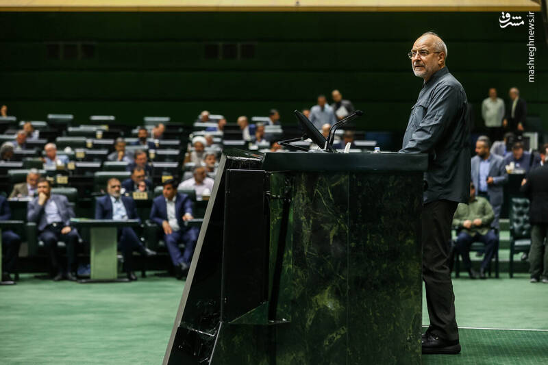 عکس / تجلیل از مدالآوران کشتی در مجلس 12