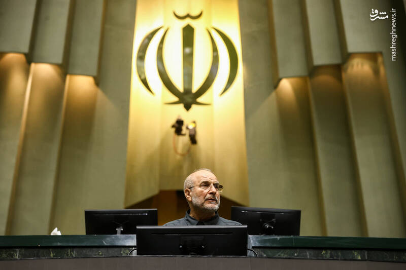 عکس / تجلیل از مدالآوران کشتی در مجلس 14