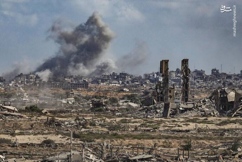 آخرین تحولات جنگ غزه پیش از آتشبس/ ادامه عملیاتهای نیروهای مقاومت علیه نظامیان صهیونیست/ طرح رژیم صهیونیستی برای اشغال بلند مدت چند نقطه غزه/ وزیر جنگ اسرائیل: هرکس در غزه بماند تروریست است!