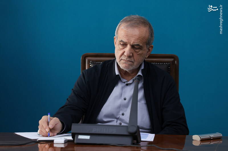 عکس / حضور پزشکیان در افتتاح طرحهای وزارت راه و شهرسازی 7