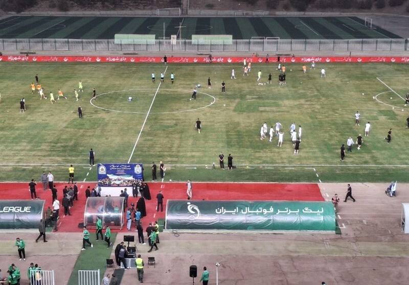 ورزشگاه،چادرملو،استقلال،هواداران،بازي،بازيكنان،دليل،حضور،چمن ...