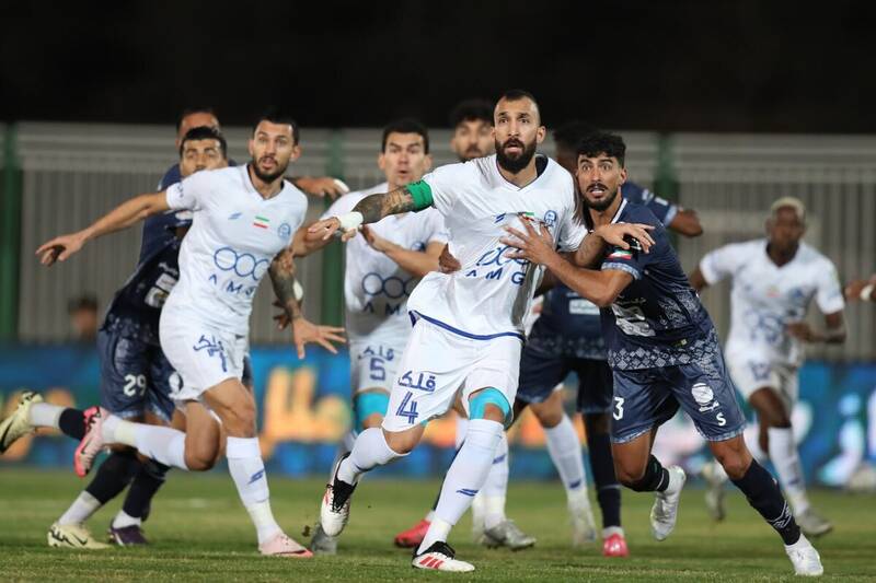 استقلال،چادرملو،تيم،دروازه،گل،بازي،ديدار،بازيكن،موقعيت،زمين، ...