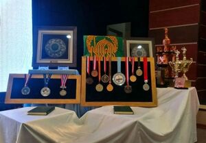 فیلم / قهرمانان کشتی مدالهایشان را به موزه آستان قدس اهدا کردند