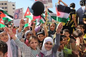 فیلم/ ۷ اکتبر بود که کودکان در همه جهان را کنار هم آورد