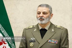 رئیس سازمان صدا و سیما با رئیس ستاد کل نیروهای مسلح دیدار کرد