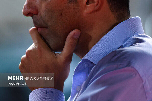 تناقض سرمربی در استفاده از بازیکنان پرسپولیس؛ بعضی سرخپوشان بیکارند!