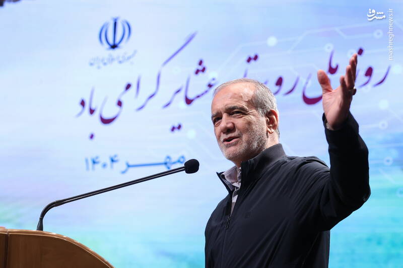 عکس / حضور رئیس جمهور در رویداد روز ملی روستا و عشایر 29