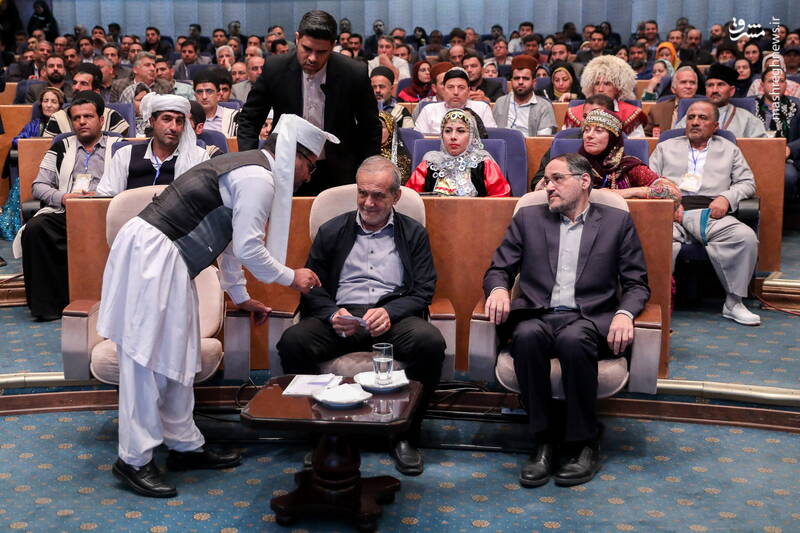 عکس / حضور رئیس جمهور در رویداد روز ملی روستا و عشایر 19