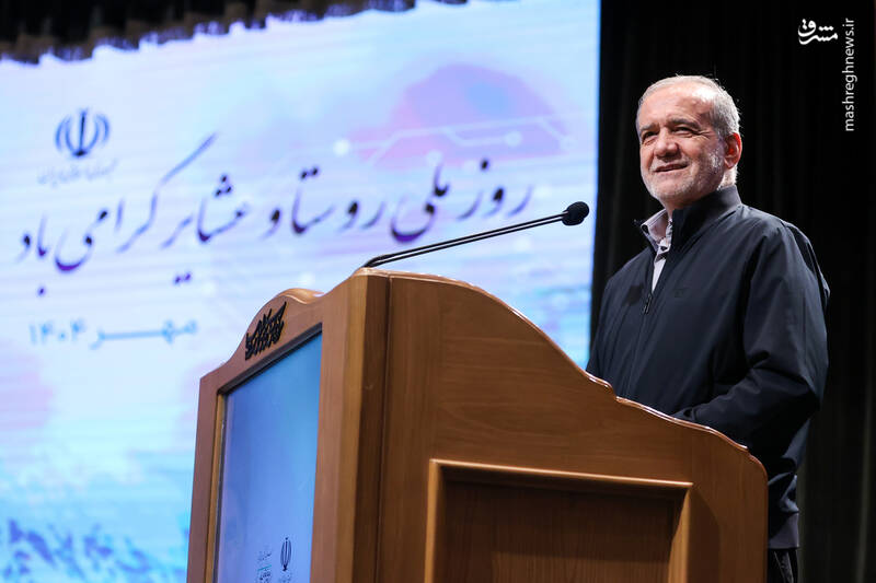 عکس / حضور رئیس جمهور در رویداد روز ملی روستا و عشایر 27