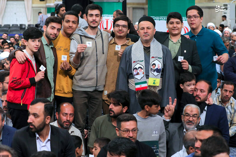 عکس / رویداد ملی "ایران همدل" در حسینیه امام خمینی (ره) 13