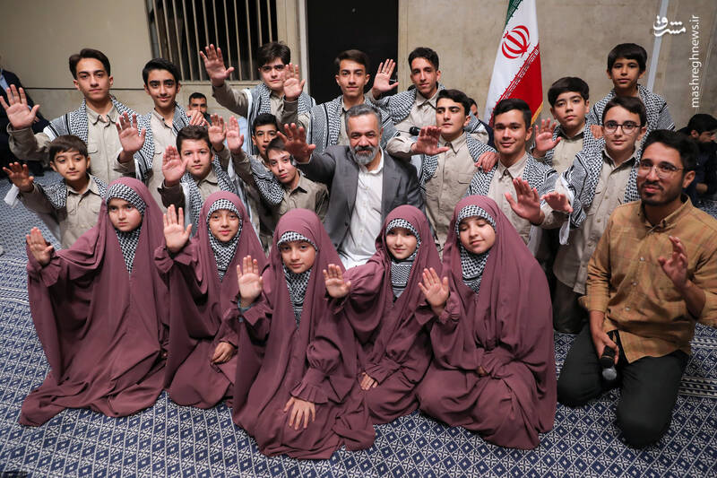 عکس / رویداد ملی "ایران همدل" در حسینیه امام خمینی (ره) 10