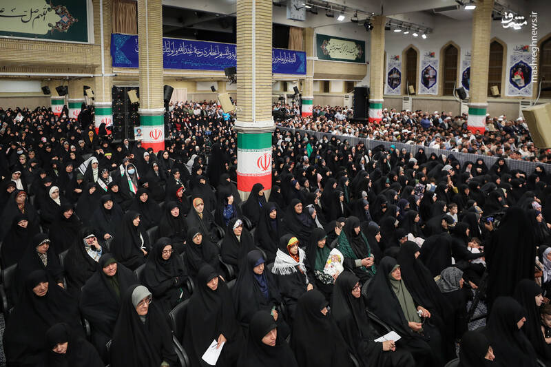 عکس / رویداد ملی "ایران همدل" در حسینیه امام خمینی (ره) 8