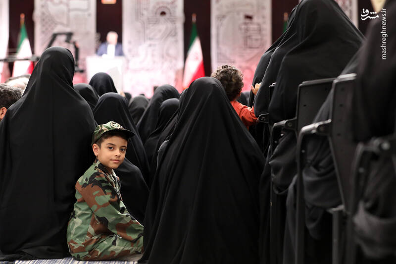 عکس / رویداد ملی "ایران همدل" در حسینیه امام خمینی (ره) 37