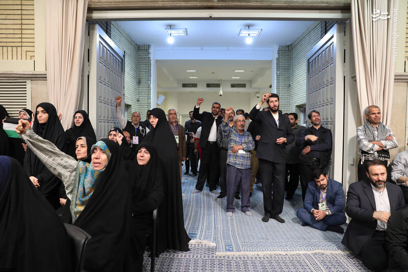 عکس / رویداد ملی "ایران همدل" در حسینیه امام خمینی (ره) 43