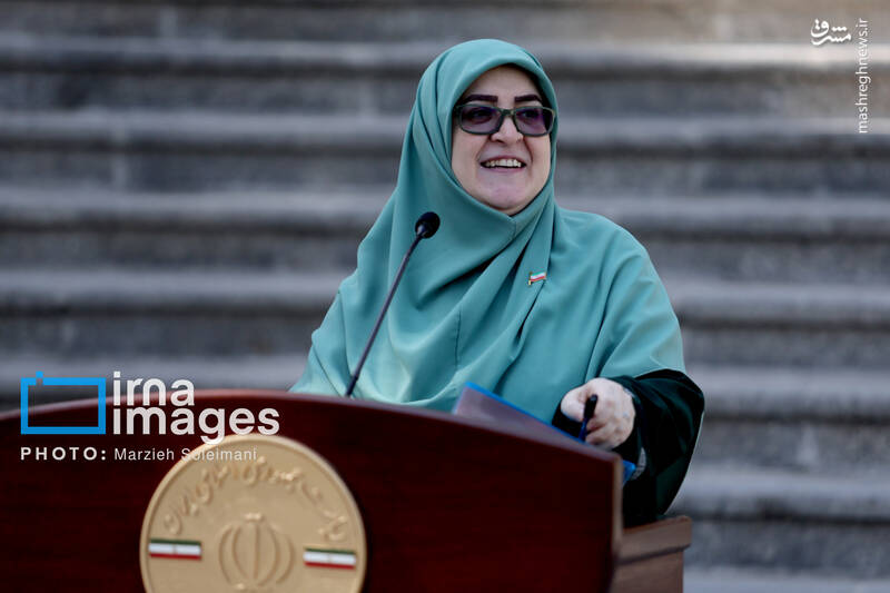عکس / اعضای هیأت دولت در جمع خبرنگاران 19
