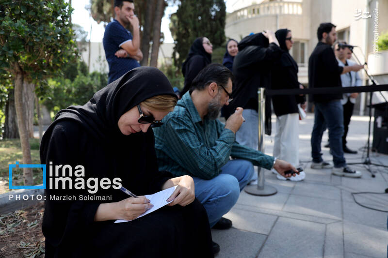 عکس / اعضای هیأت دولت در جمع خبرنگاران 14