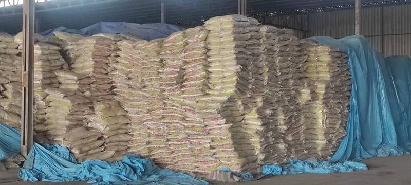 کشف بیش از 1600 تن برنج احتکار شده در بندرعباس / دستور توزیع این برنج ها در بازار صادر شد + فیلم 3