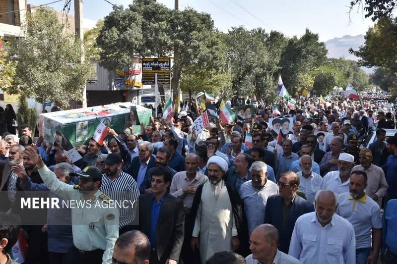 تشییع پیکر شهید «غلامرضا جمشیدی‌پور» در خرم‌آباد