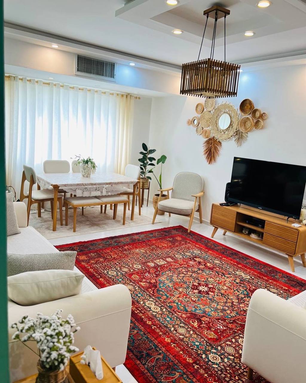 ایدههای چیدمان پذیرایی با فرش قرمز برای فضایی خیرهکننده و لوکس