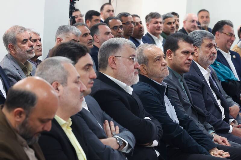 شکستن قالبهای ذهنی و باور به امکان تغییر شرط اصلی هر تحول است / آموزش درست به دانشآموزان ربطی به تحریم ندارد 3