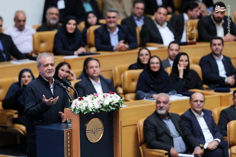 عکس / بزرگداشت روز جهانی استاندارد با حضور رئیس جمهور 21