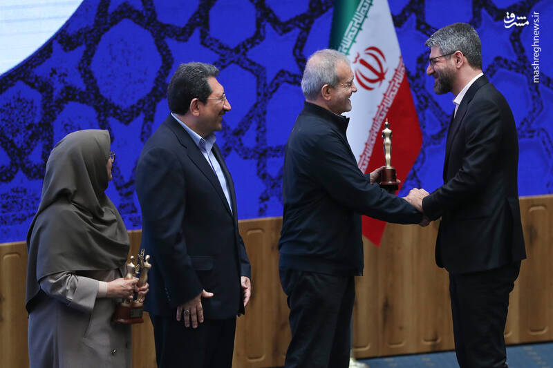 عکس / بزرگداشت روز جهانی استاندارد با حضور رئیس جمهور 14