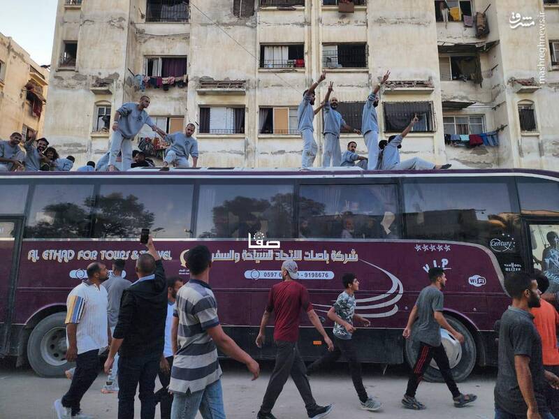 عکس/ استقبال فلسطینیها از اسرای آزاد شده در خانیونس