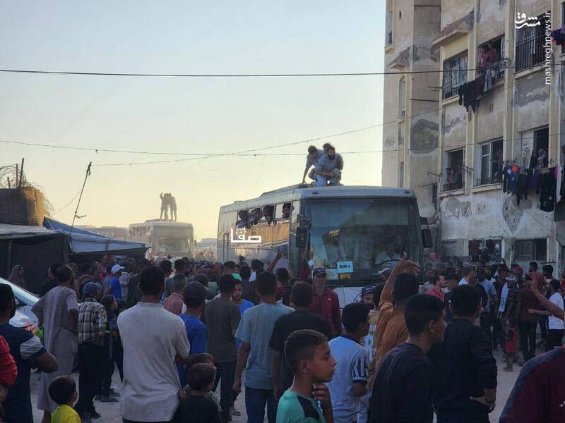 عکس/ استقبال فلسطینیها از اسرای آزاد شده در خانیونس