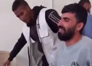 لحظه اعلام خبر شهادت همسر و فرزند آزاده فلسطینی