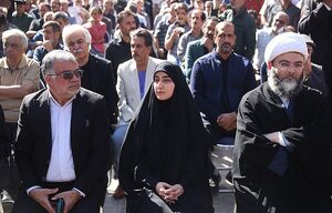 عکس / حضور زینب سلیمانی در مراسم تشییع محمد کاسبی