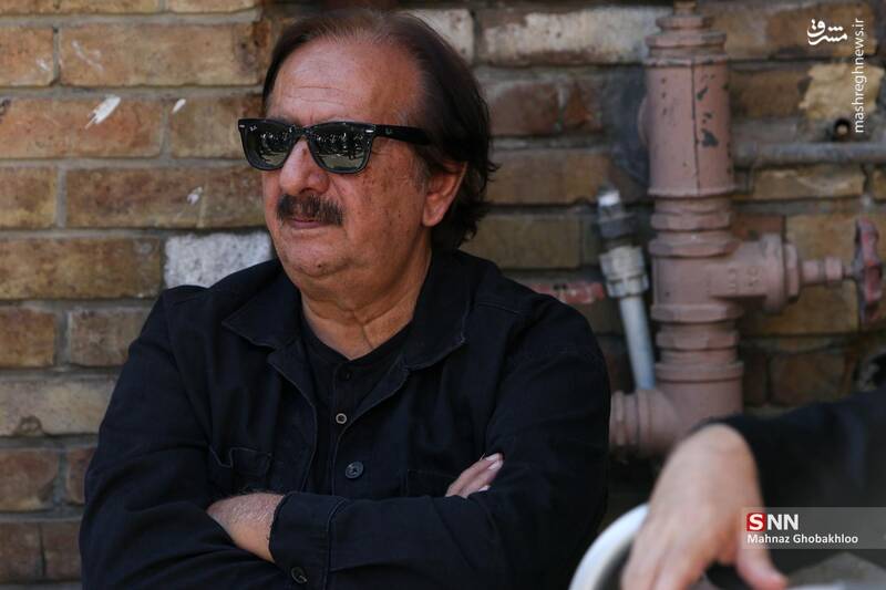 عکس / حضور چهرهها در مراسم تشییع پیکر محمد کاسبی 24