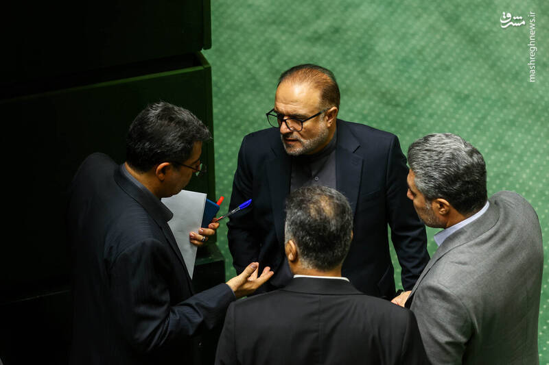 عکس / صحن علنی مجلس سهشنبه 22 مهر 36