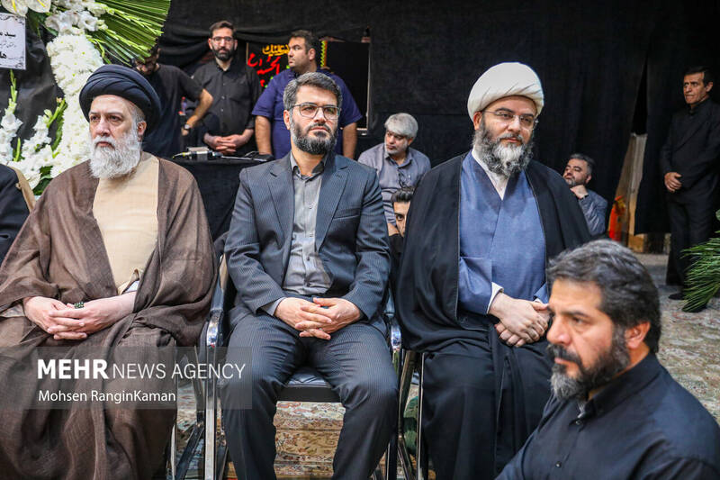 عکس / مراسم ترحیم والده مداح اهل بیت (ع) سید مجید بنی فاطمه 3