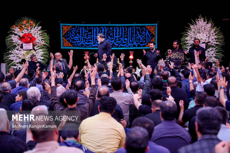 عکس / مراسم ترحیم والده مداح اهل بیت (ع) سید مجید بنی فاطمه 30