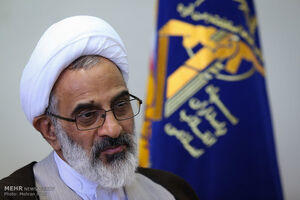 حاجی صادقی: امت متصل به ولایت هرگز شکست نمی‌خورد