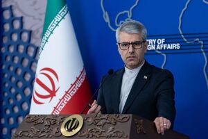 بقائی بر حل و فصل اختلافات میان پاکستان و افغانستان از طریق دیپلماسی تاکید کرد