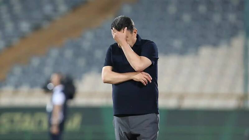 قلعه‌نویی چشم‌هایش را به روی واقعیت نبندد